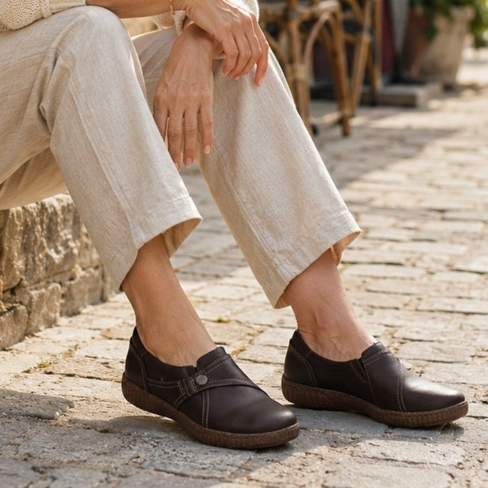 Collection by Clarks Caroline Pearl Loafer Size 9.5 Brown Casual Comfort